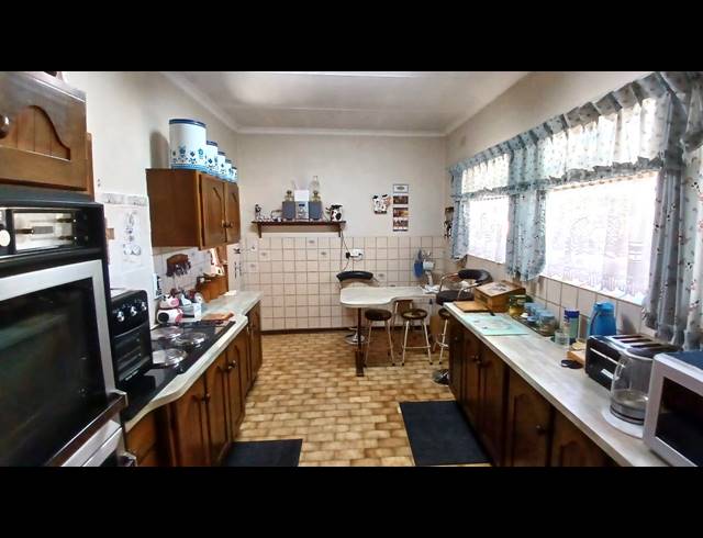4 BEDROOM HOUSE FOR SALE IN WALDRIFT